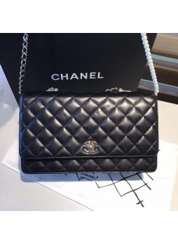 CHANEL SMALL CLASSIC FLAP BAG        